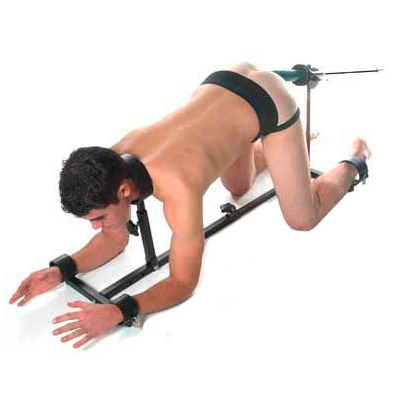 METAL HARD - GEVANGENIS BDSM MET PENETRATIE-ACCESSOIRE